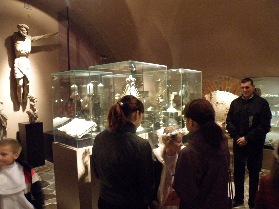 img00016.jpg