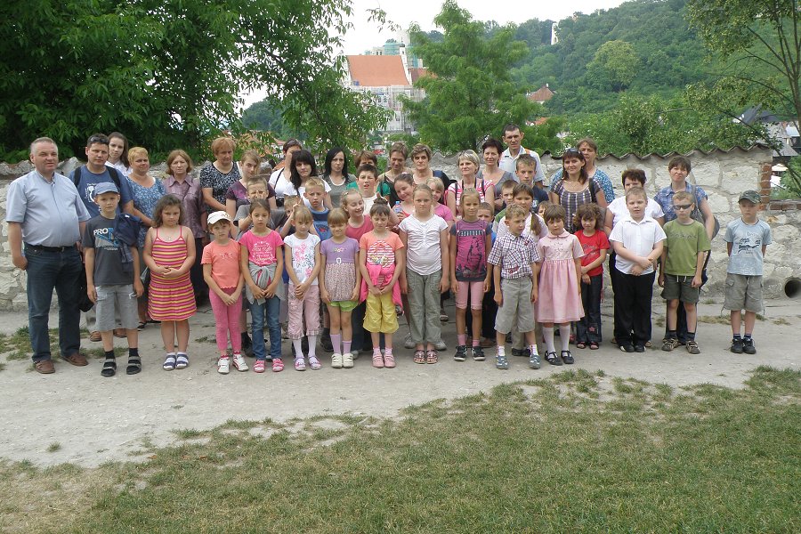 Pielgrzymka Dzieci I-Kom. do Wąwolnicy 2011-06-18