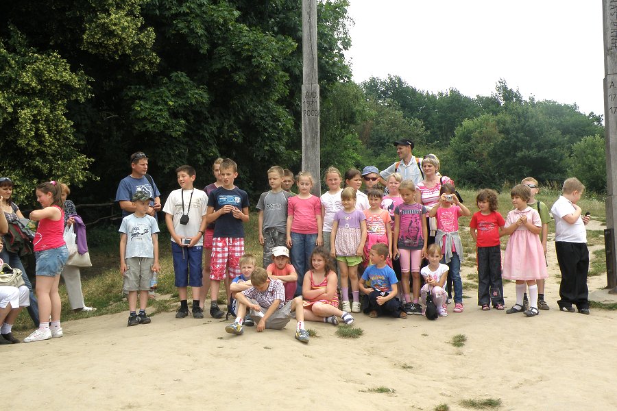 Pielgrzymka Dzieci I-Kom. do Wąwolnicy 2011-06-18