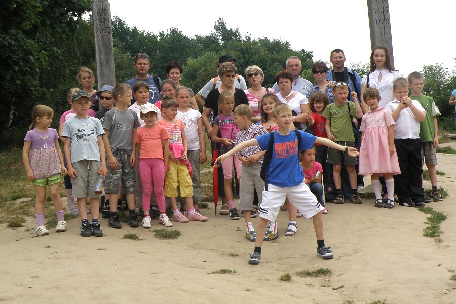 Pielgrzymka Dzieci I-Kom. do Wąwolnicy 2011-06-18
