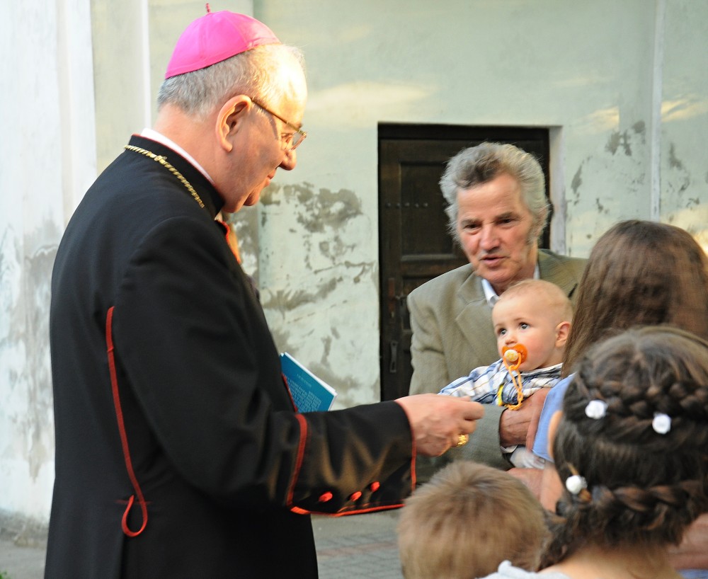 img00086.jpg