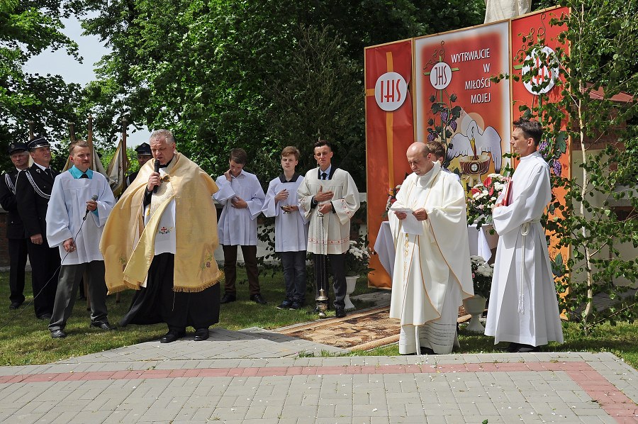 img00110.jpg