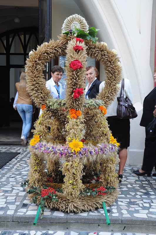 img00004.jpg