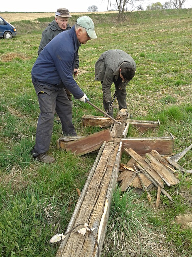 img00020.jpg