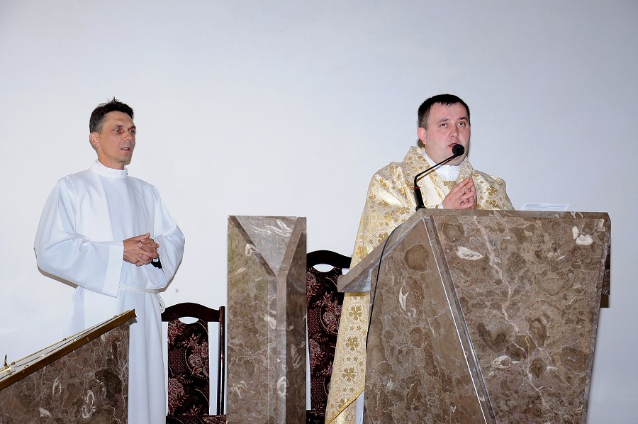 img00004.jpg