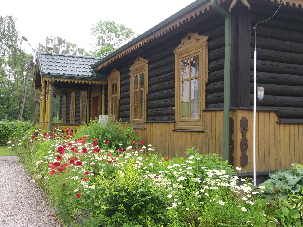 img00004.jpg