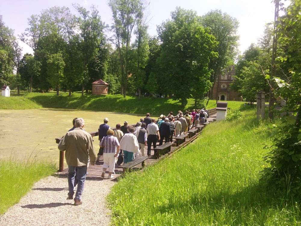 img00022.jpg