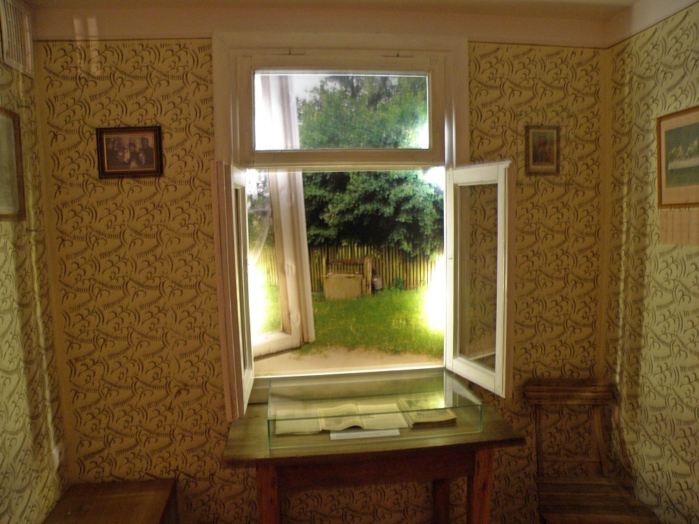 img00027.jpg