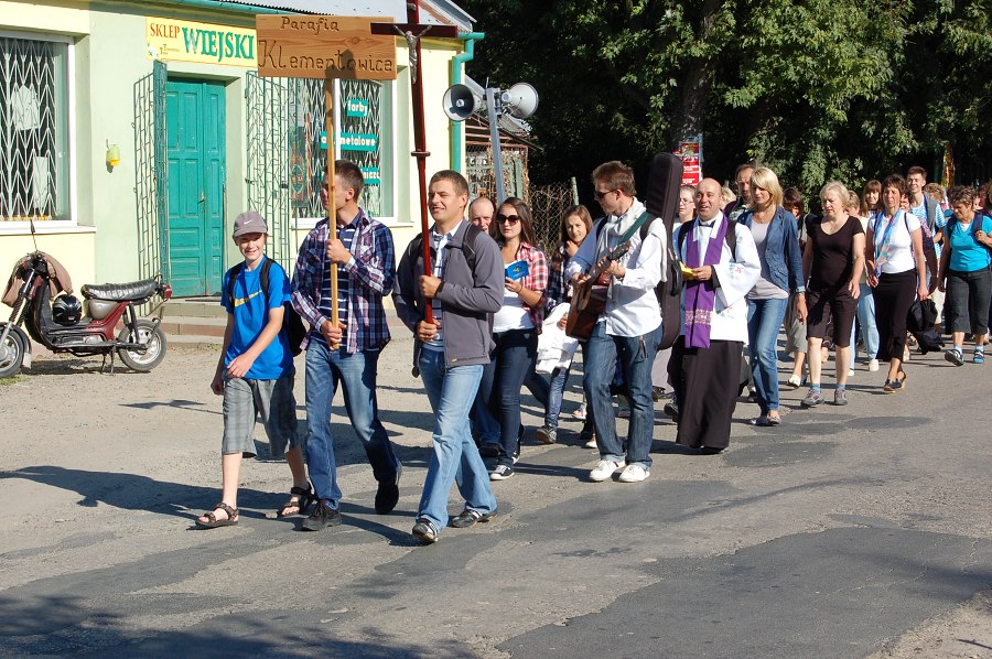 Pielgrzymka do Wąwolnicy-2011-09-04