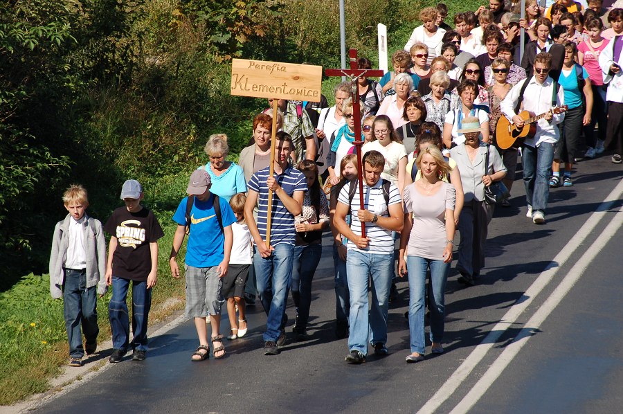 Pielgrzymka do Wąwolnicy-2011-09-04