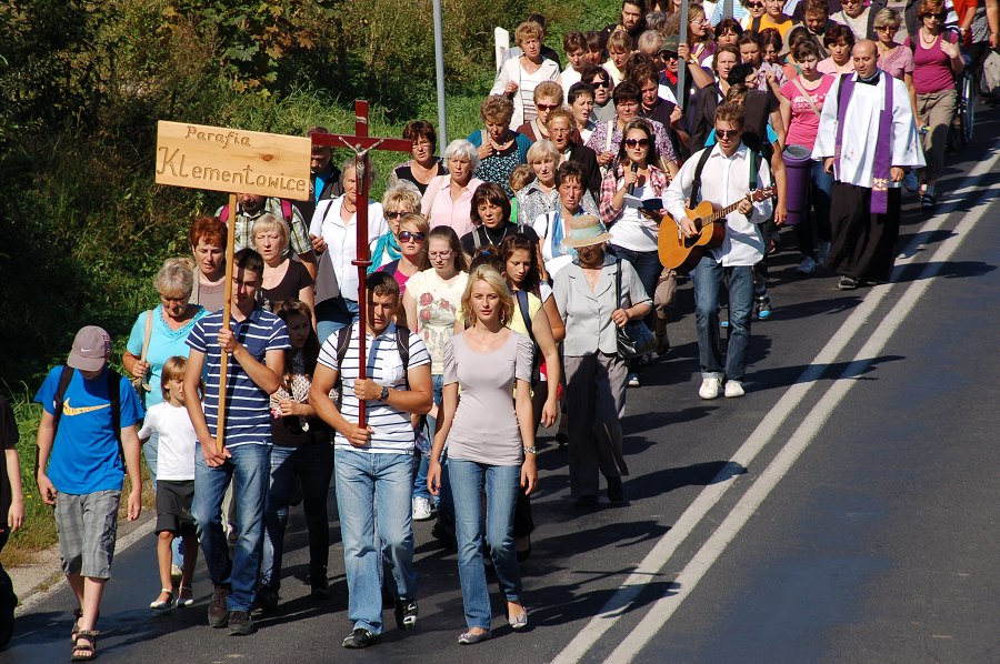 Pielgrzymka do Wąwolnicy-2011-09-04