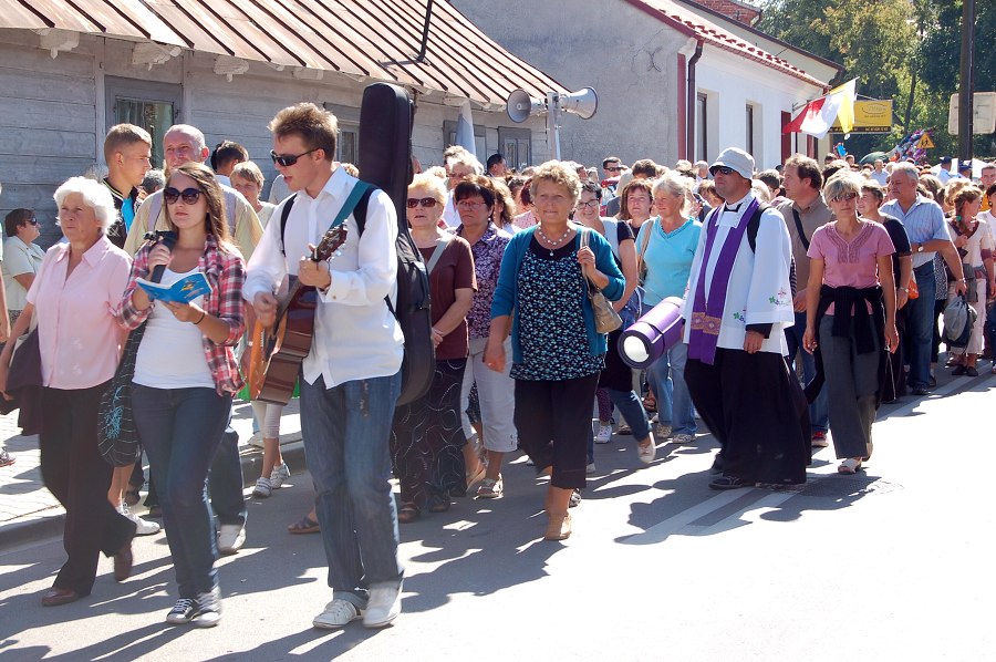 Pielgrzymka do Wąwolnicy-2011-09-04