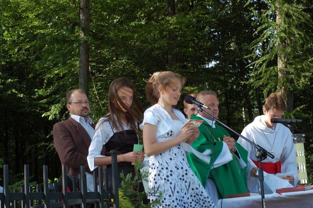 img00027.jpg