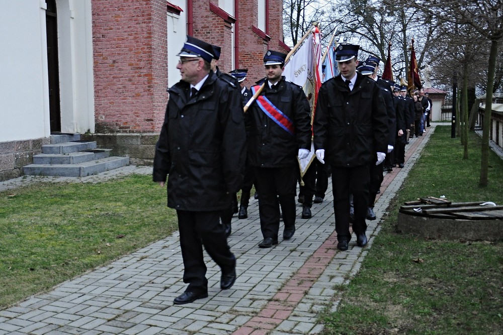img00004.jpg