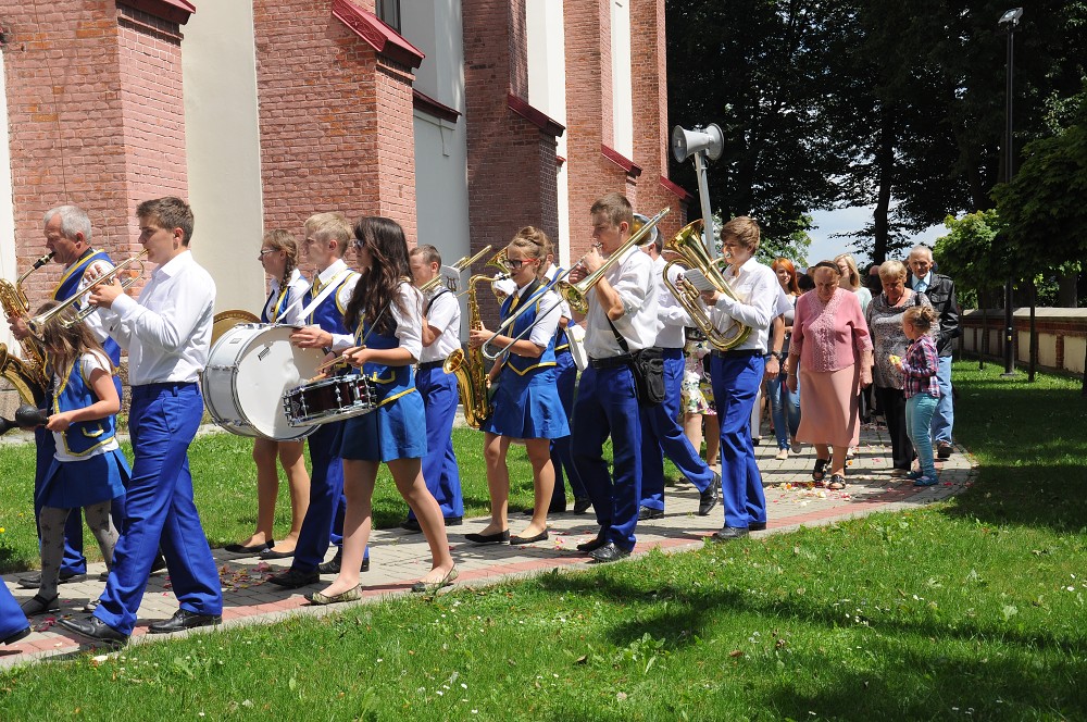 img00048.jpg