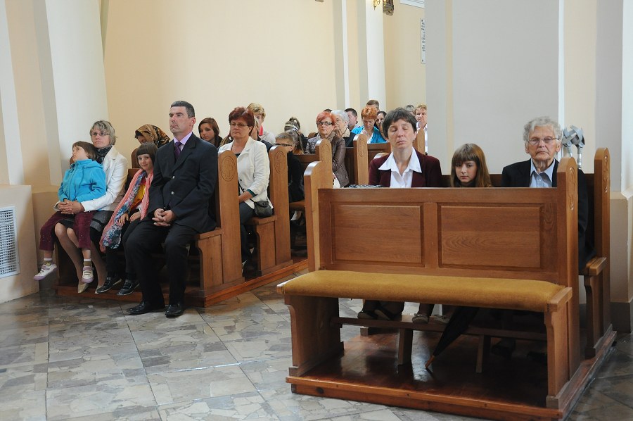 img00009.jpg