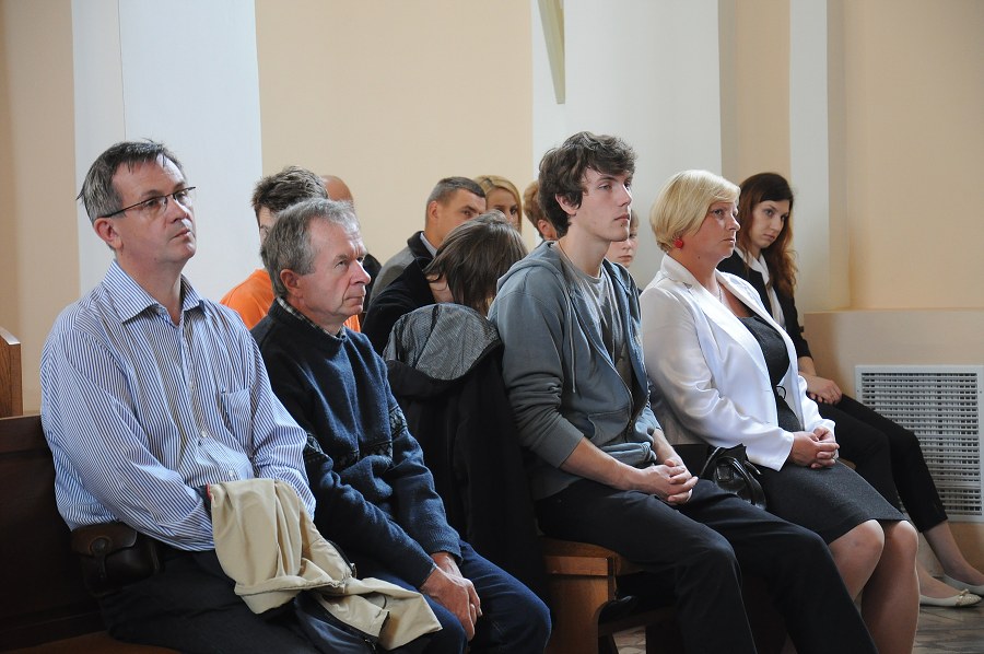 img00011.jpg