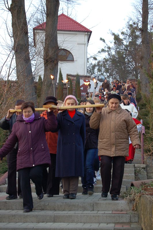 Droga Krzyżowa ulicami Klementowic_2010-03-26