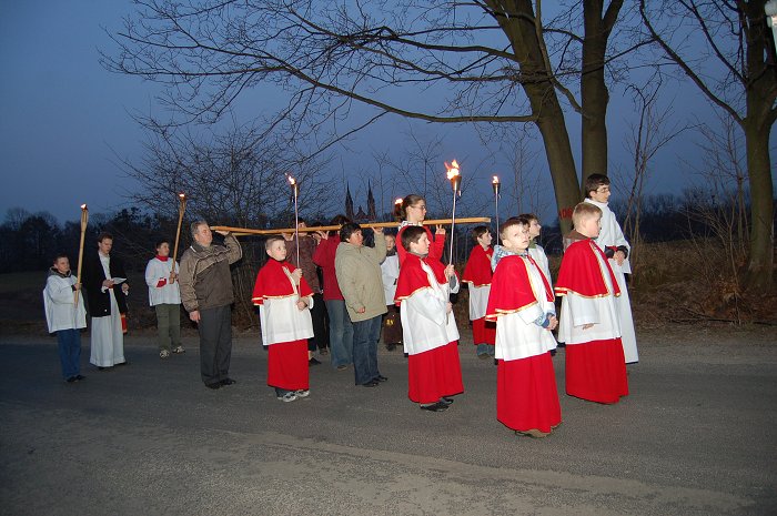 Droga Krzyżowa ulicami Klementowic_2010-03-26