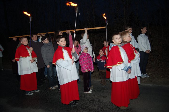 Droga Krzyżowa ulicami Klementowic_2010-03-26