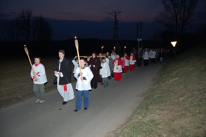 Droga Krzyżowa ulicami Klementowic_2010-03-26