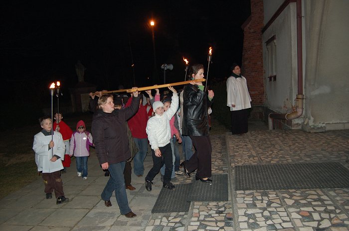 Droga Krzyżowa ulicami Klementowic_2010-03-26