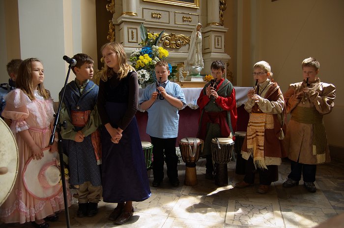Dzień Patrona Szk. Podst. w Klementowicach_2010-05-09