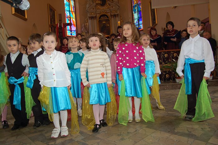 Dzień Patrona Szk. Podst. w Klementowicach_2010-05-09