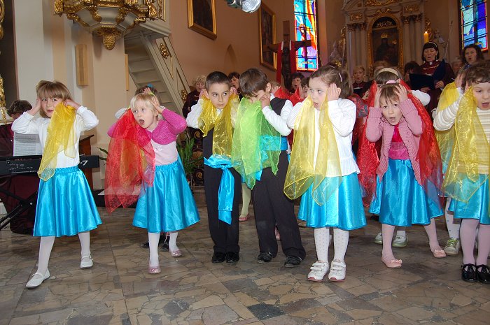 Dzień Patrona Szk. Podst. w Klementowicach_2010-05-09