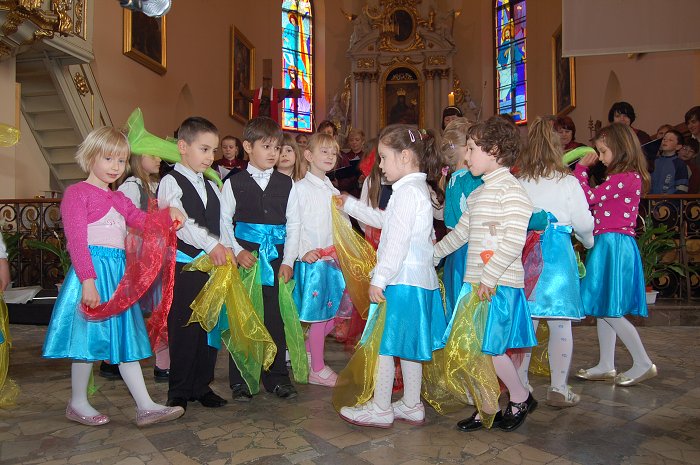 Dzień Patrona Szk. Podst. w Klementowicach_2010-05-09