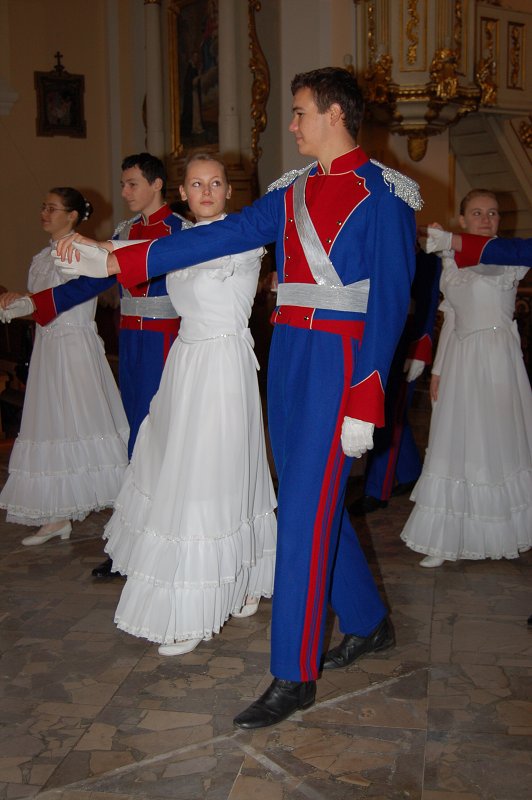 img00004.jpg