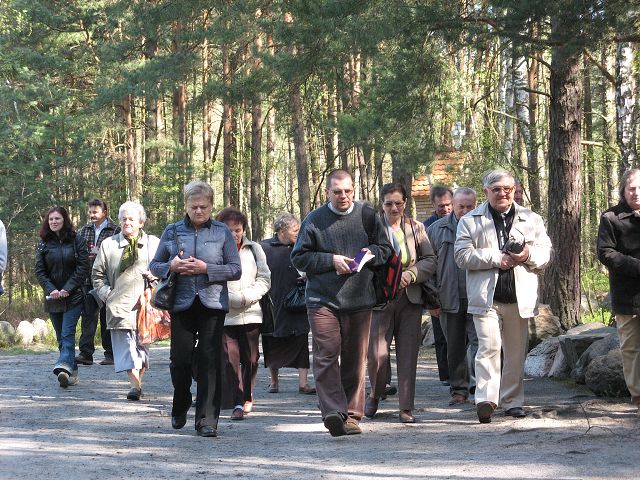 Pielgrzymka >> G�rki & Mi�tne 2009.04.25